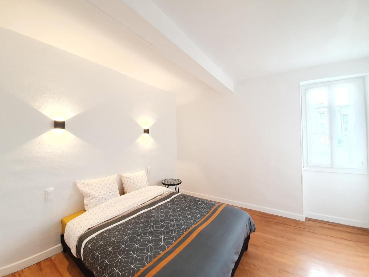 De Charme Climatise Apartment *