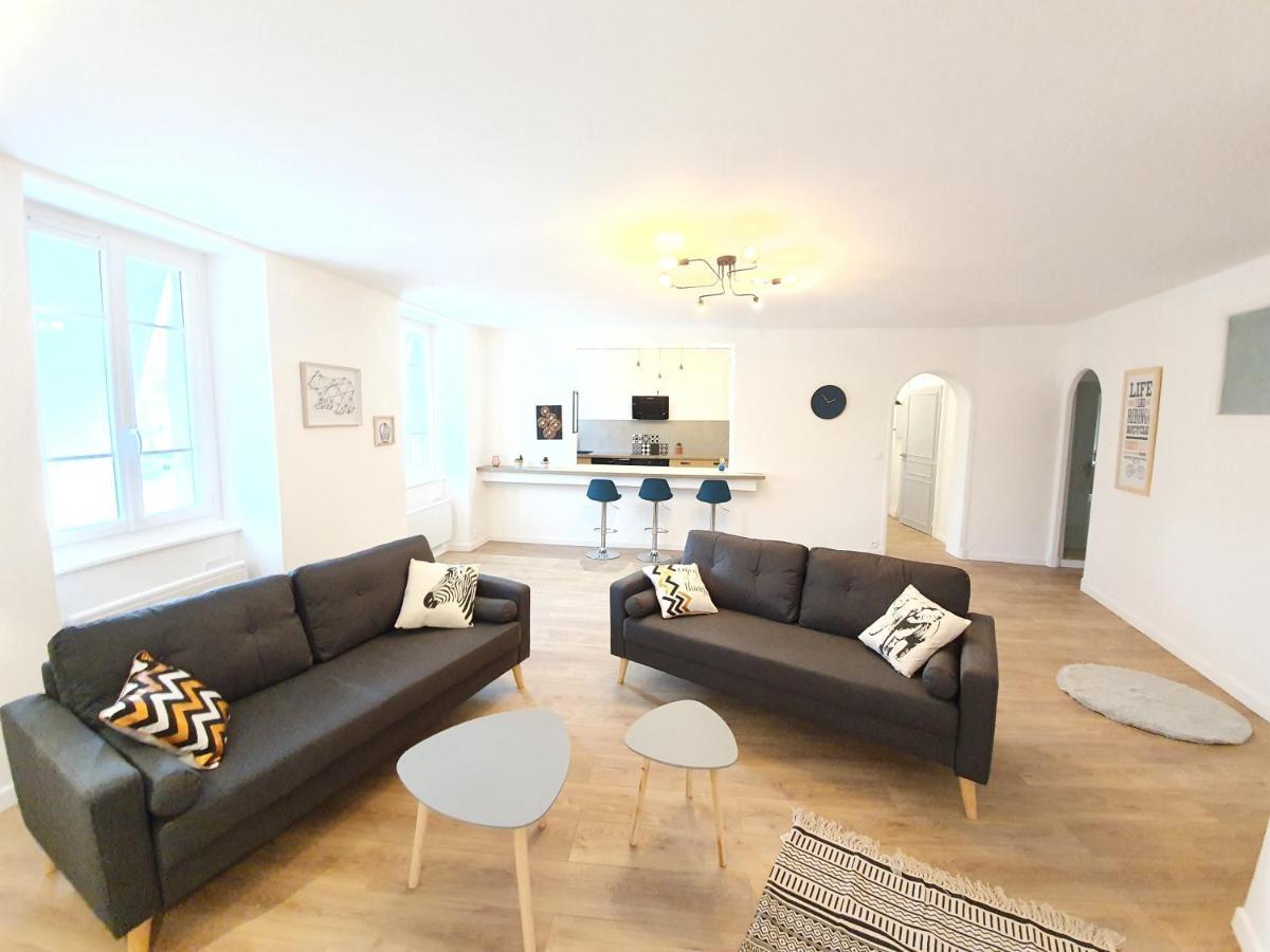 De Charme Climatise Apartment